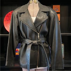 Valerie Stevens New Zealand Lambskin Belted Zip
Front Leather Jacket Size 6